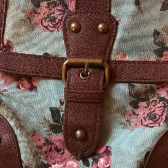 Flowered side bag - Picture 3 of 4